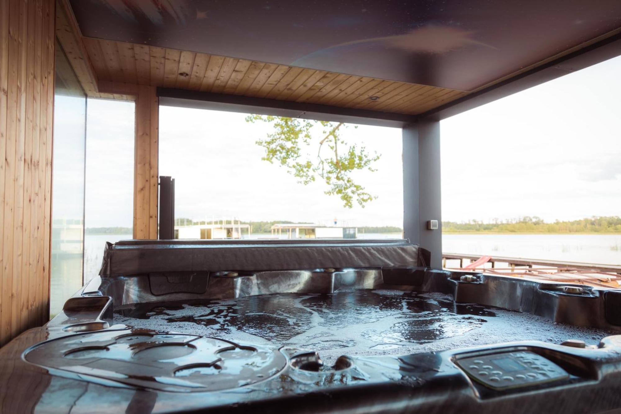Osrodek Wypoczynkowy "Marina Rozbejko" Villa Mysliborz Luaran gambar